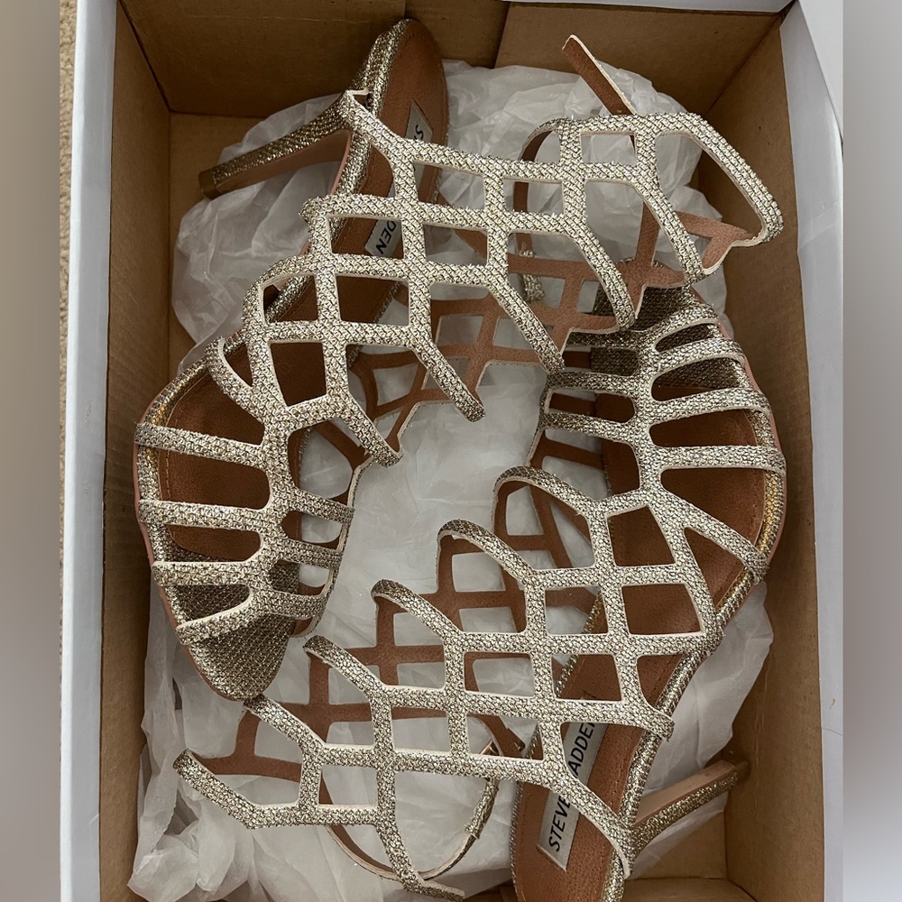 steve madden gold pumps